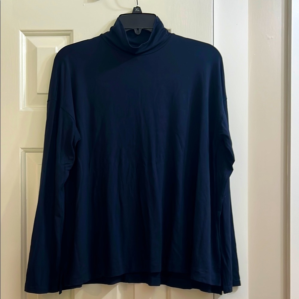 Navy Blue Mock-Turtleneck
